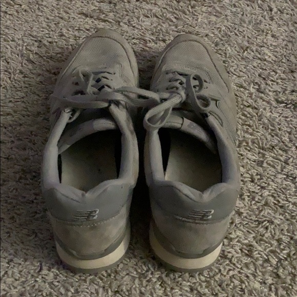 New Balance 696 - Picture 4 of 5